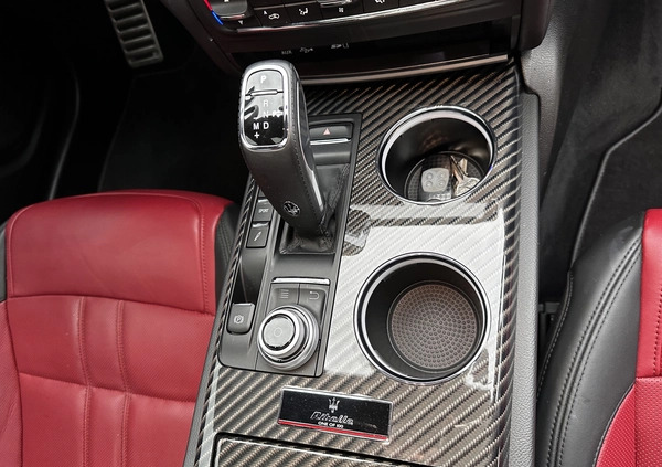 Maserati Ghibli cena 269000 przebieg: 29800, rok produkcji 2020 z Rzeszów małe 232
